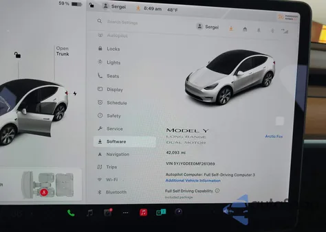 2021 Tesla Model Y Long Range Dual Motor All-Wheel Drive z USA, uszkodzony, nr VIN 5YJYGDEE0MF261369